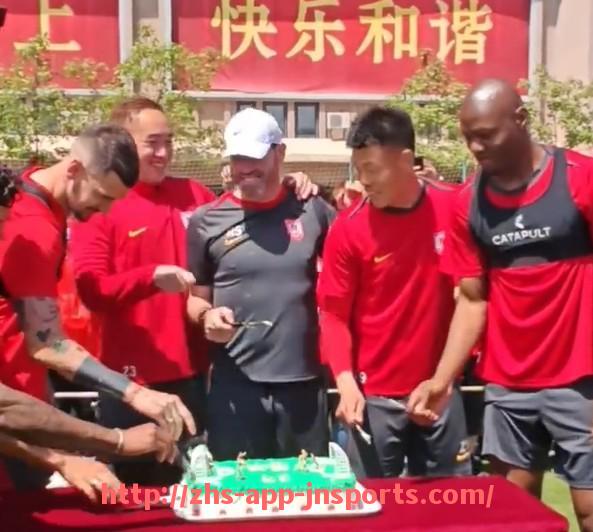 江南体育APP下载-维族CBA球员的文化背景与篮球生涯介绍